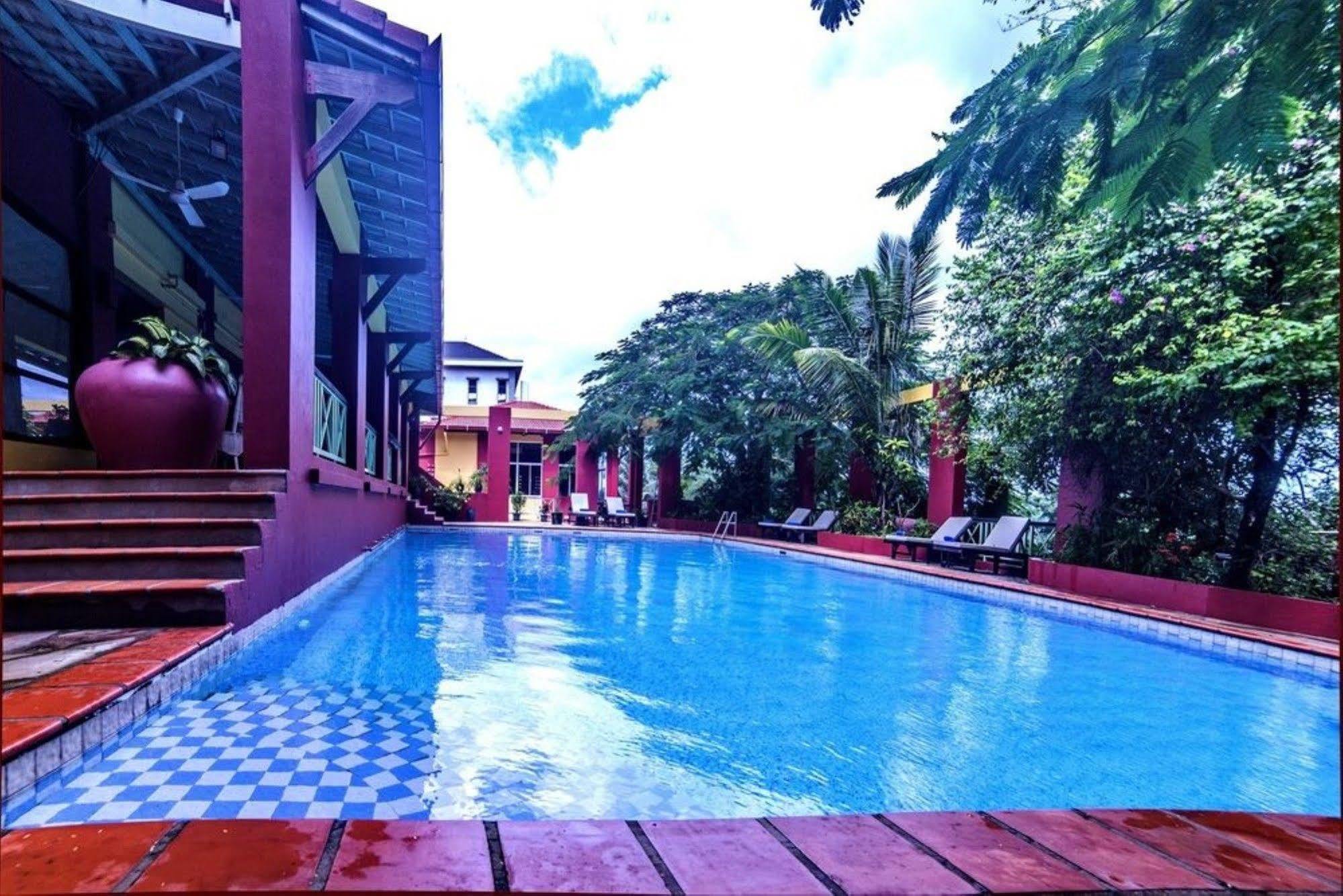 The Harbor Lights Palace Sihanoukville Exteriér fotografie